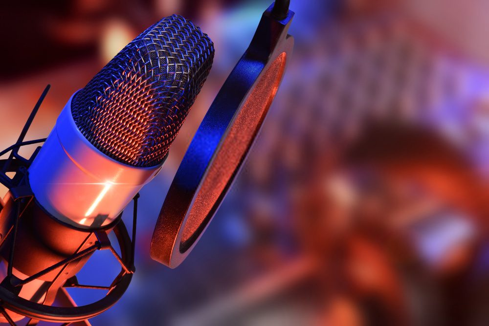 Today we commemorate National Broadcaster Day | De Último Minuto English