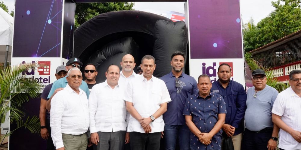 Indotel brings Immersive Dome to Montecristi; citizens immerse themselves in technological experience | De Último Minuto English