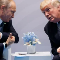 Trump will call Putin and Zelensky on Monday to negotiate the end of the war | De Último Minuto English