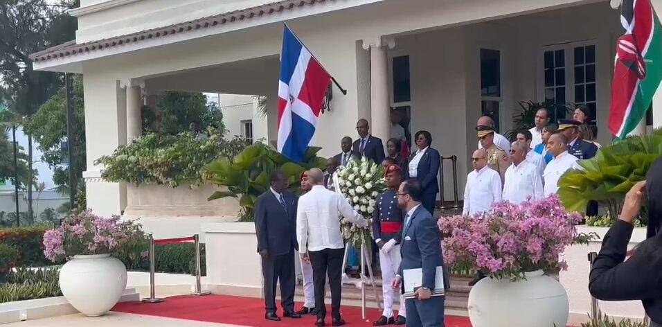 RD and Kenya honor Kenyan soldiers fallen in Haiti with a minute of silence | De Último Minuto English