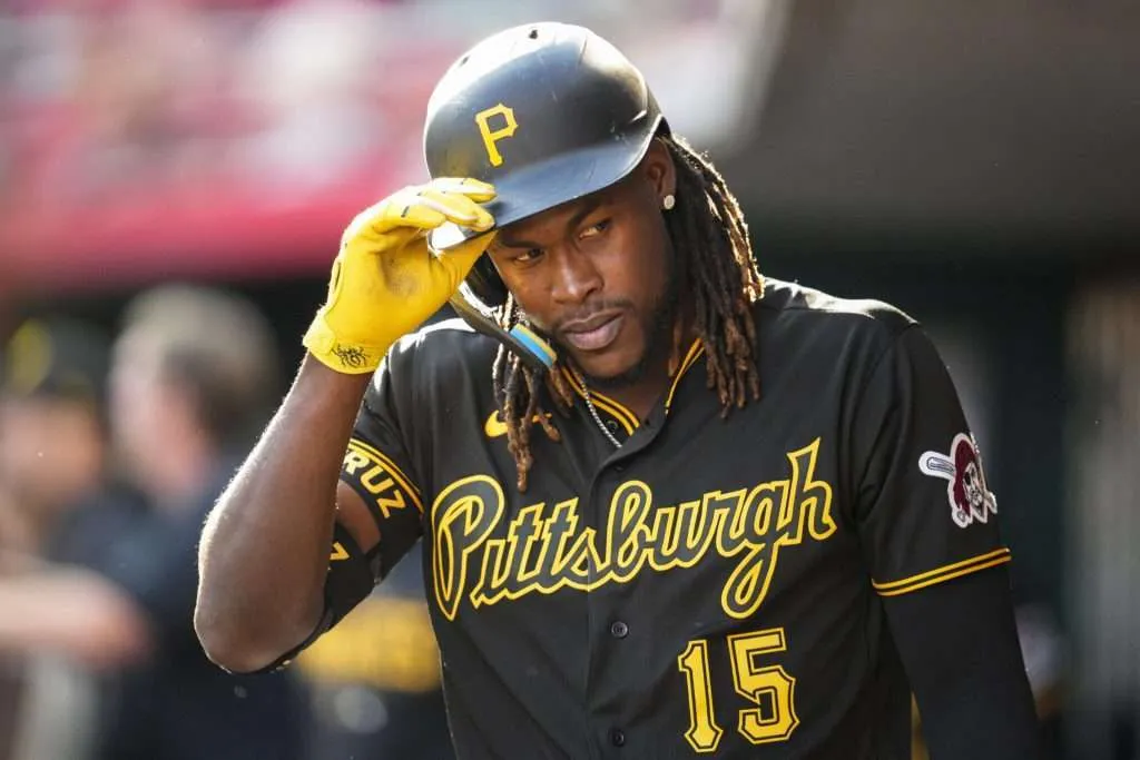 Oneil Cruz shines with two home runs and Pirates beat Brewers in extra innings | De Último Minuto English