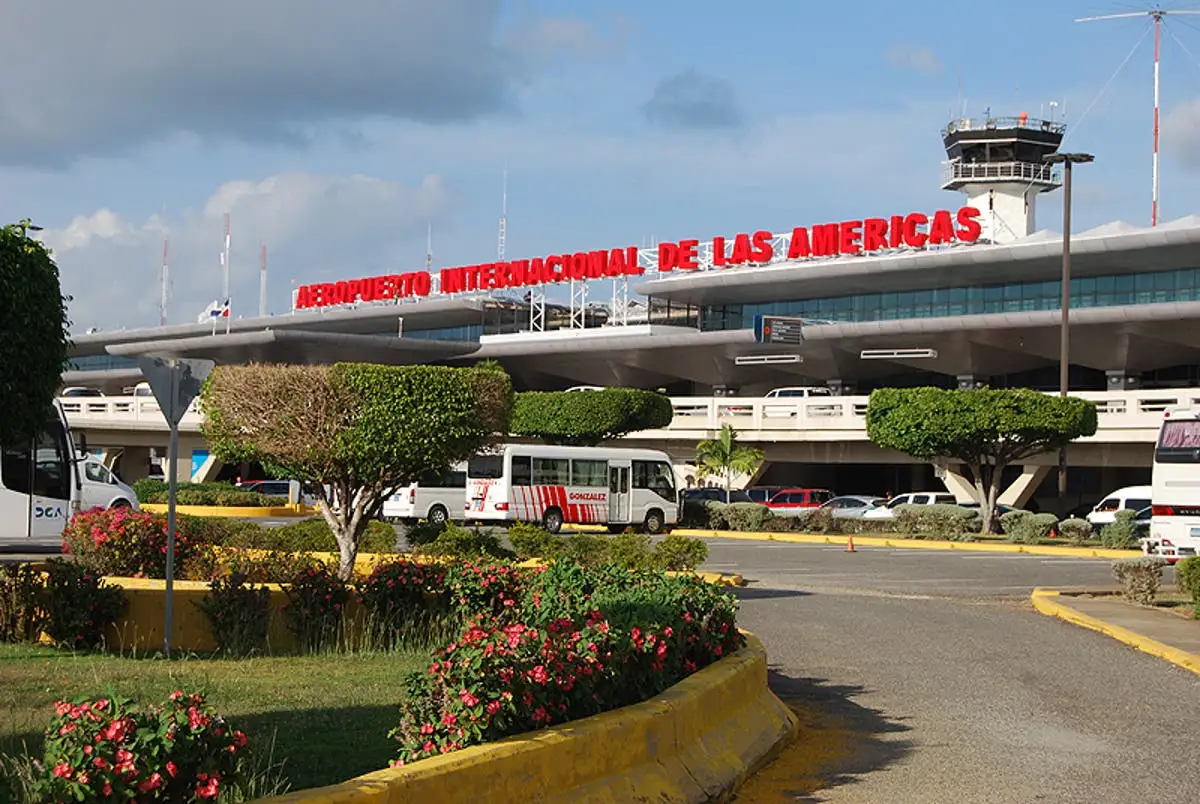 U.S. repatriates another 140 Dominicans today | De Último Minuto English