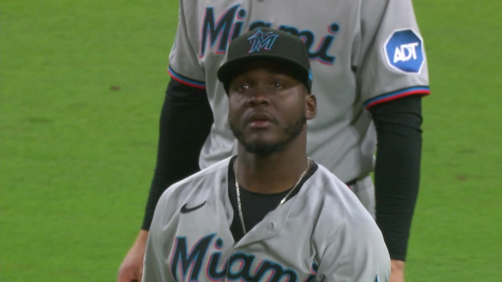 Marlins rally around Ronny Simon after game with three errors | De Último Minuto English