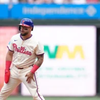 Philadelphia wins the first game of the double-header against Atlanta | De Último Minuto English