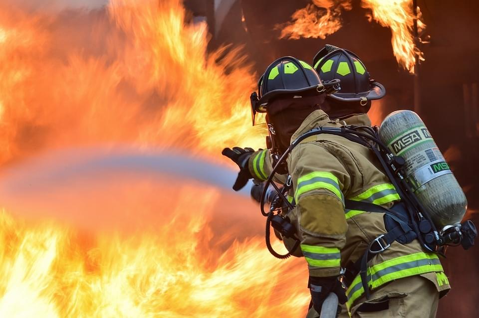 May 4: International Firefighters' Day | De Último Minuto English