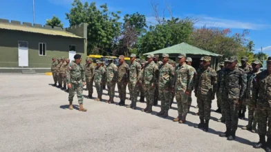 Army Commander oversees troops deployed on the border with Haiti | De Último Minuto English