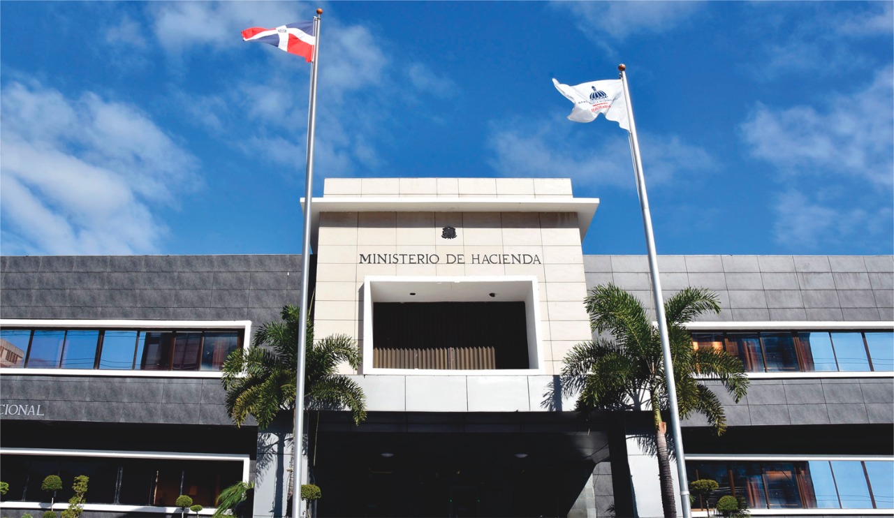 Audit reveals unsupported payments of over RD$46 million in the Treasury to telecommunications, insurance, and consulting companies | De Último Minuto English