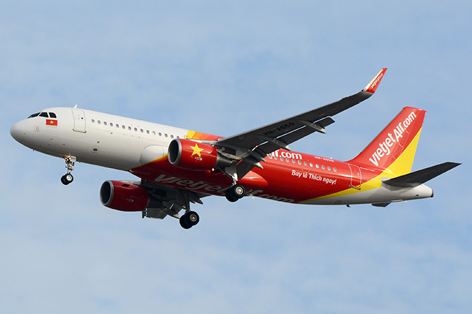VietJet airline orders 20 aircraft from Airbus during Macron's visit to Hanoi | De Último Minuto English