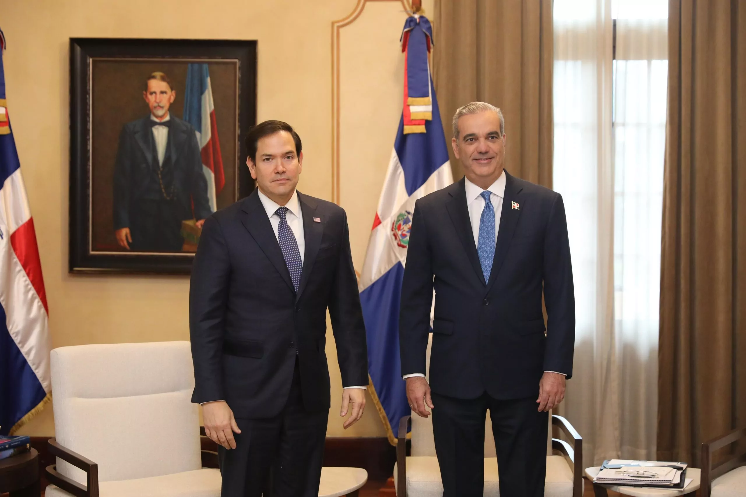 Abinader claims that Marco Rubio is "concerned" about the situation in Haiti | De Último Minuto English