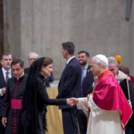 Raquel Peña participates in the solemn mass for the beginning of the pontificate of Pope Leo XIV in the Vatican. | De Último Minuto English
