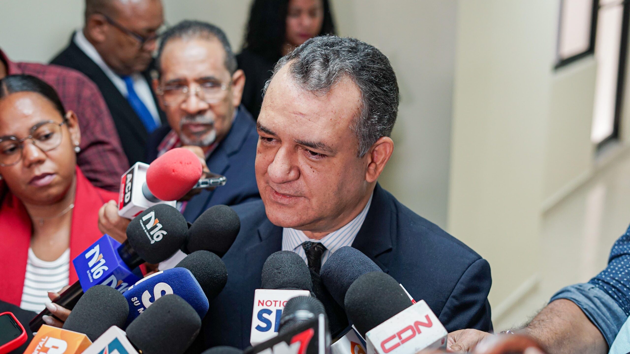 JCE proposes to use 2% of the actual vote and not the electoral roll for independent candidacies | De Último Minuto English