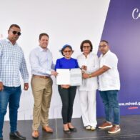 MIVED grants property titles in Bayaguana | De Último Minuto English