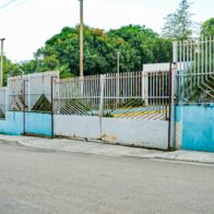 Outrage in El Carril, Haina, over the death of a 10-year-old boy after a gate at a health center fell on him | De Último Minuto English