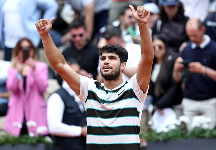 Alcaraz, high distinction of the champion in the first match at Roland Garros | De Último Minuto English