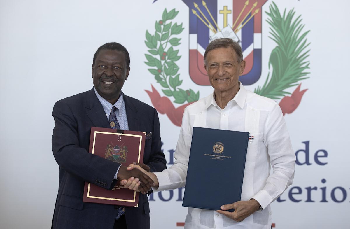 Kenya and the Dominican Republic sign agreement in support of the police officers of the Mission in Haiti | De Último Minuto English