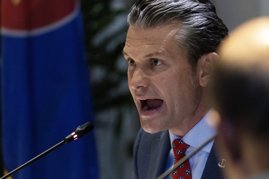 U.S. warns about China's plans in Taiwan and calls on Asia for more investment in defense | De Último Minuto English