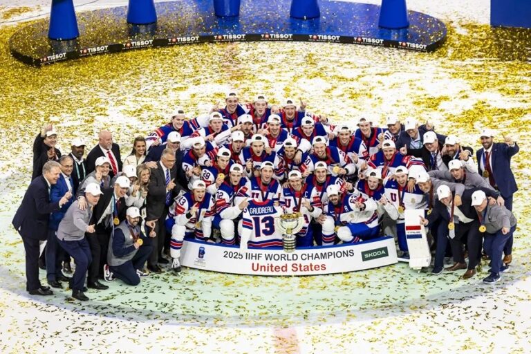 The U.S. ends a 92-year wait and wins the Ice Hockey World Championship again | De Último Minuto English
