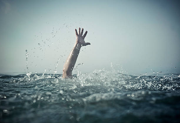 Two Haitians drown after jumping into irrigation canal in Azua to avoid arrest | De Último Minuto English