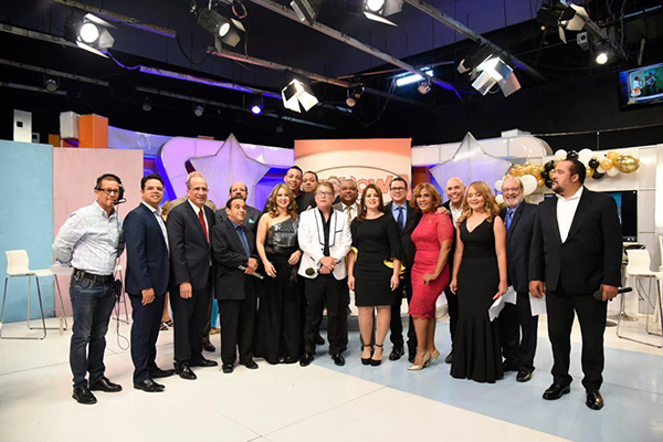 El Show del Mediodía: The longest-running program on Dominican television | De Último Minuto English