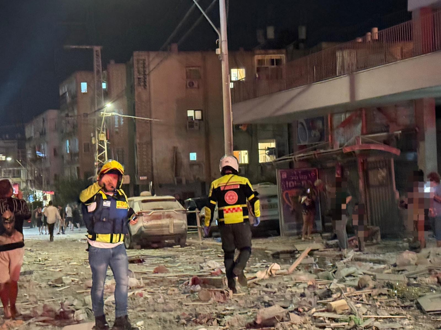 New wave of Iranian attacks falls on Tel Aviv and Jerusalem and impacts several buildings | De Último Minuto English