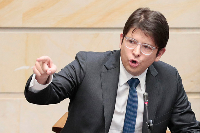Miguel Uribe Turbay (1986–2025): political career marked by sacrifice and the defense of democracy | De Último Minuto English