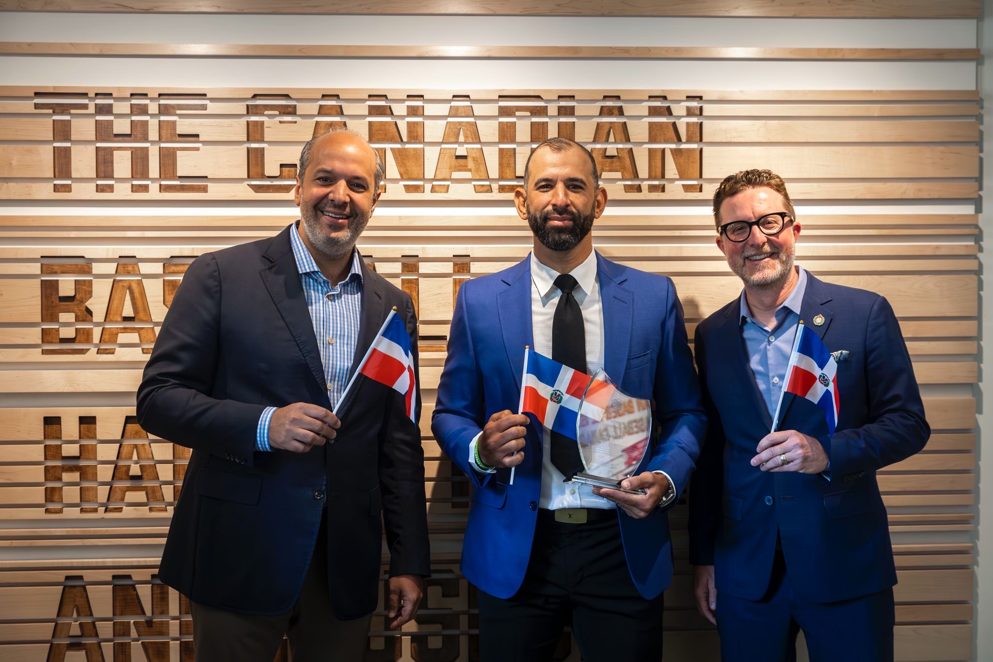 José Bautista is inducted into the Canadian Baseball Hall of Fame | De Último Minuto English