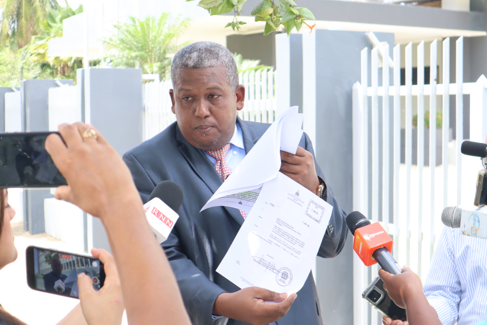 Report CEA fails to comply with Presidential decree ordering land title in SDE | De Último Minuto English