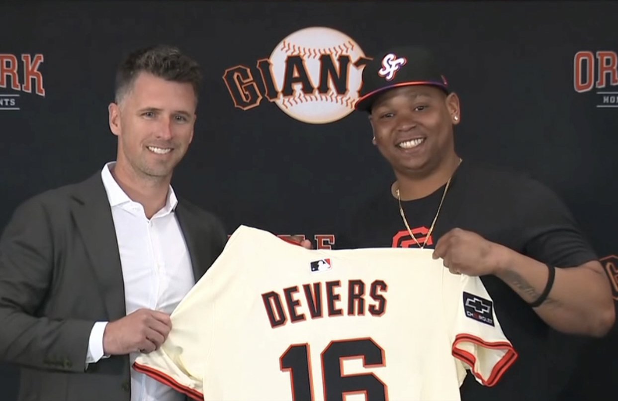 Rafael Devers is introduced by the San Francisco Giants: “I'll play where they put me” | De Último Minuto English