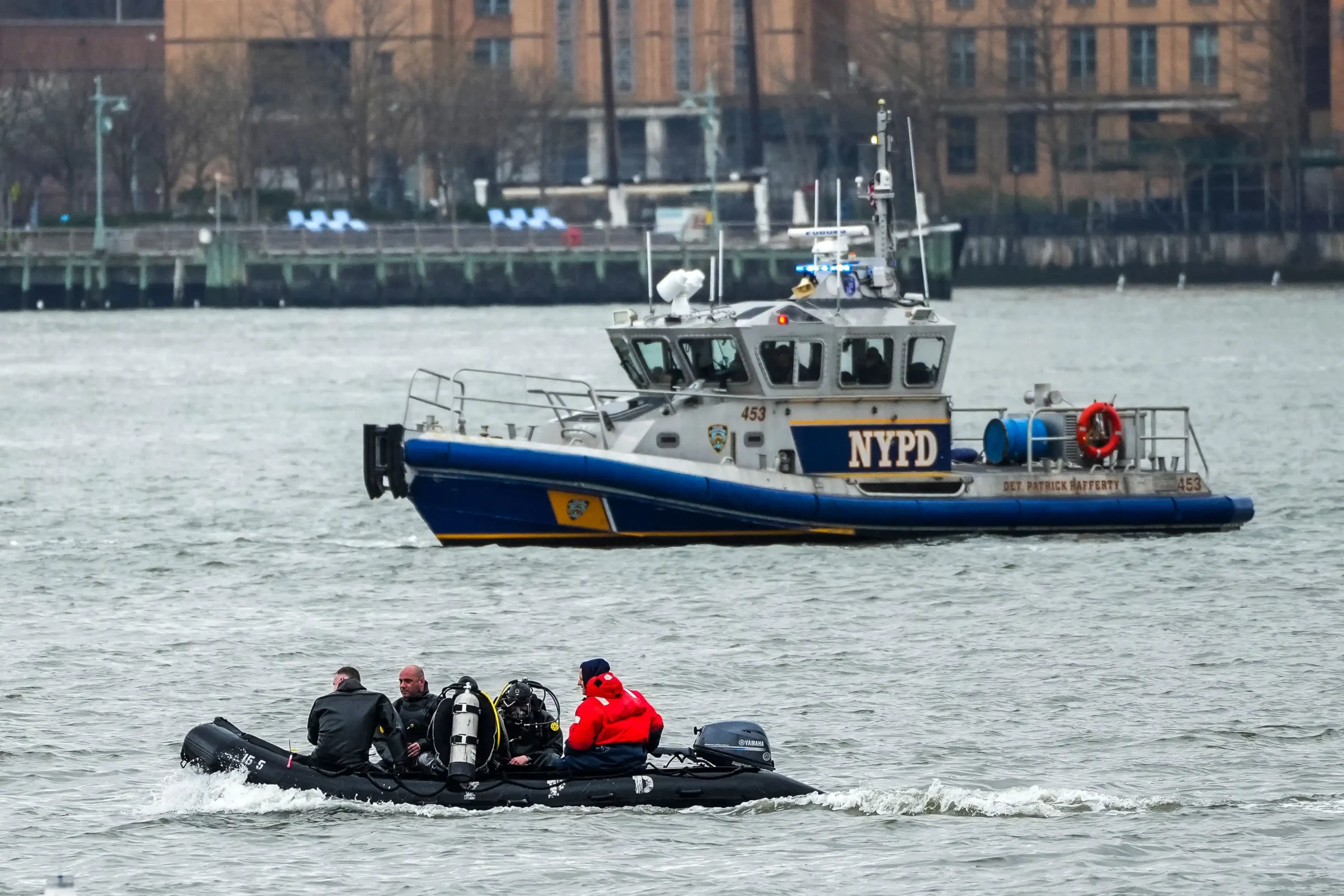 New York authorities find body floating in the Hudson River in front of Harlem | De Último Minuto English