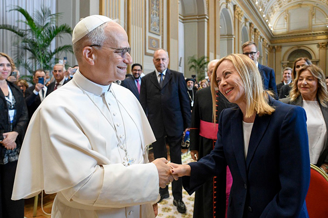 The Pope urges leaders to tackle "unacceptable" inequality in favor of peace | De Último Minuto English