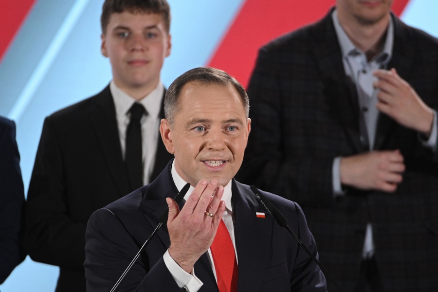 A tie in the polls for the presidential elections in Poland leaves the country in suspense | De Último Minuto English