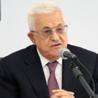 Abbas calls on Hamas to hand over weapons and deploy an international and Arab force | De Último Minuto English
