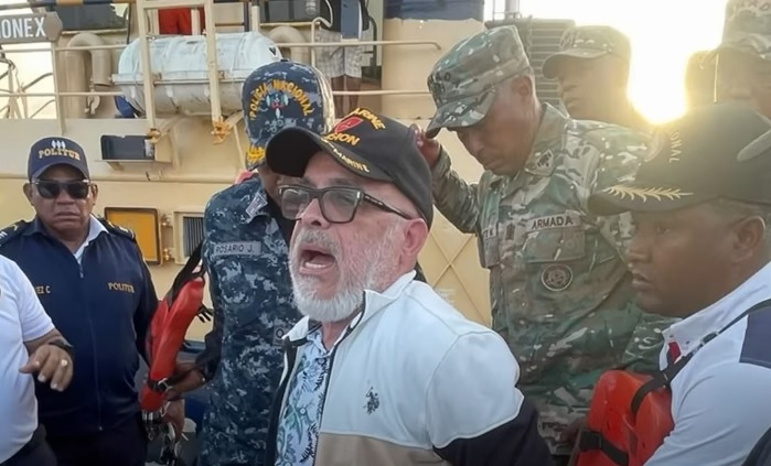Ángel Martínez appears before the court for a defamation complaint filed by deputy “Gory” Moya | De Último Minuto English