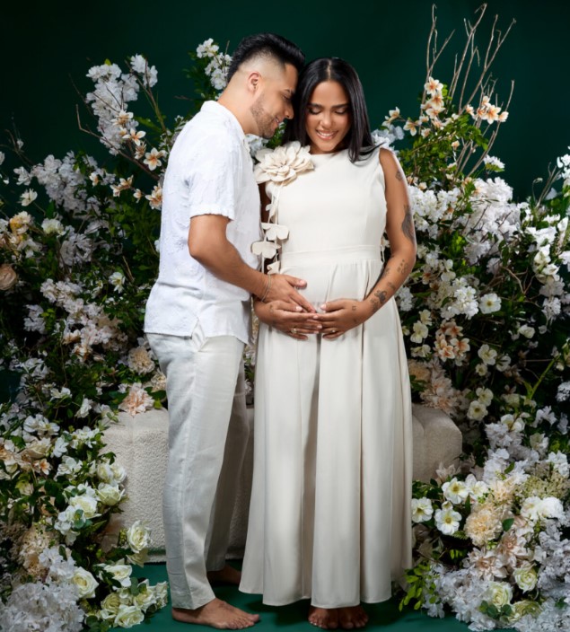 It's a boy! Martha Heredia joyfully reveals that she is expecting a boy. | De Último Minuto English