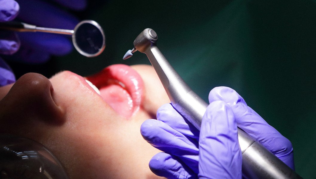 They arrest 'dentist' who used internet tutorials to treat patients | De Último Minuto English