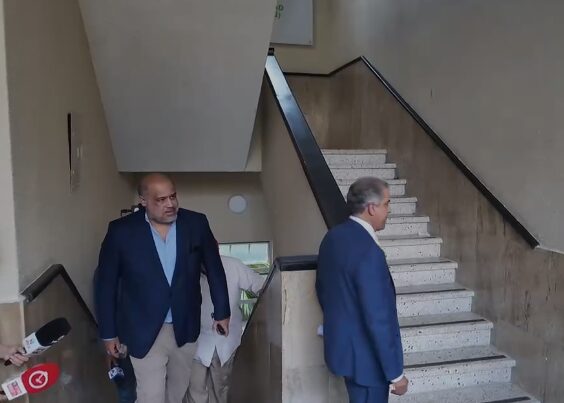 Lawyers of Antonio Espaillat arrive at the Courthouse | De Último Minuto English