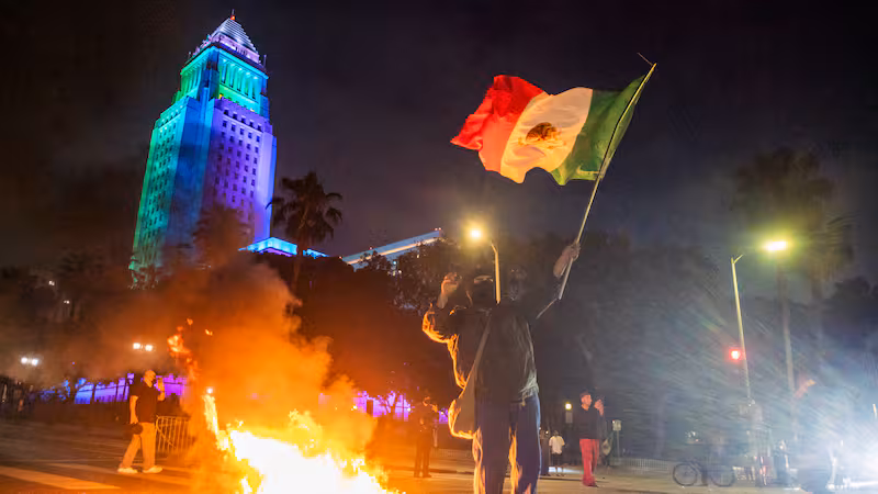 Los Angeles Mayor declares curfew in Los Angeles amid protests over immigration raids | De Último Minuto English