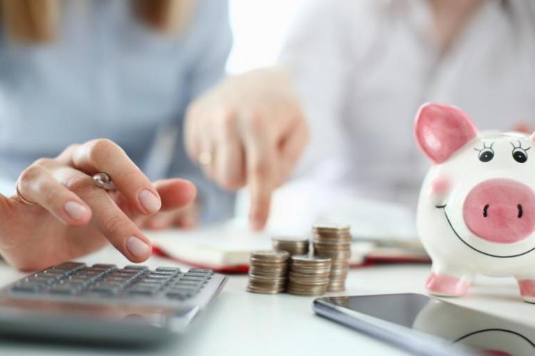 Pension funds earned RD$34,235 million from investment gains between January and May | De Último Minuto English
