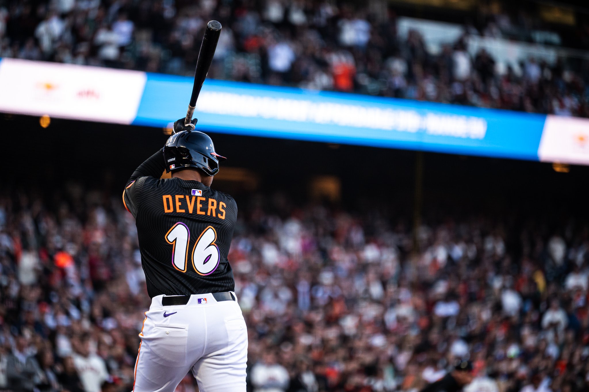 Reunion at Oracle: Devers and the Giants face Boston after their trade | De Último Minuto English