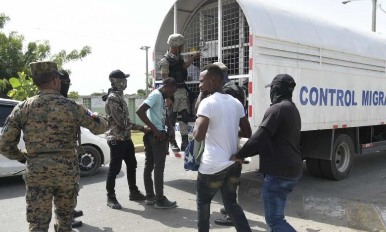 DR deported 153,144 Haitians in the first five months of the year | De Último Minuto English