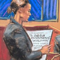 The jury in the sex trafficking trial against Diddy retires to deliberate | De Último Minuto English