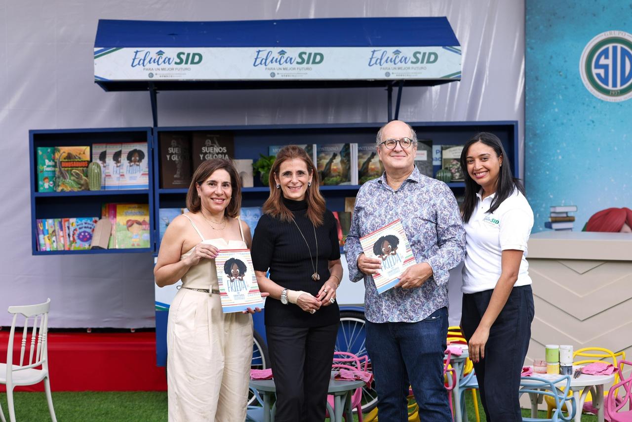 SID Group reaffirms its commitment to education and promotes reading at the Cristo Rey Book Festival | De Último Minuto English