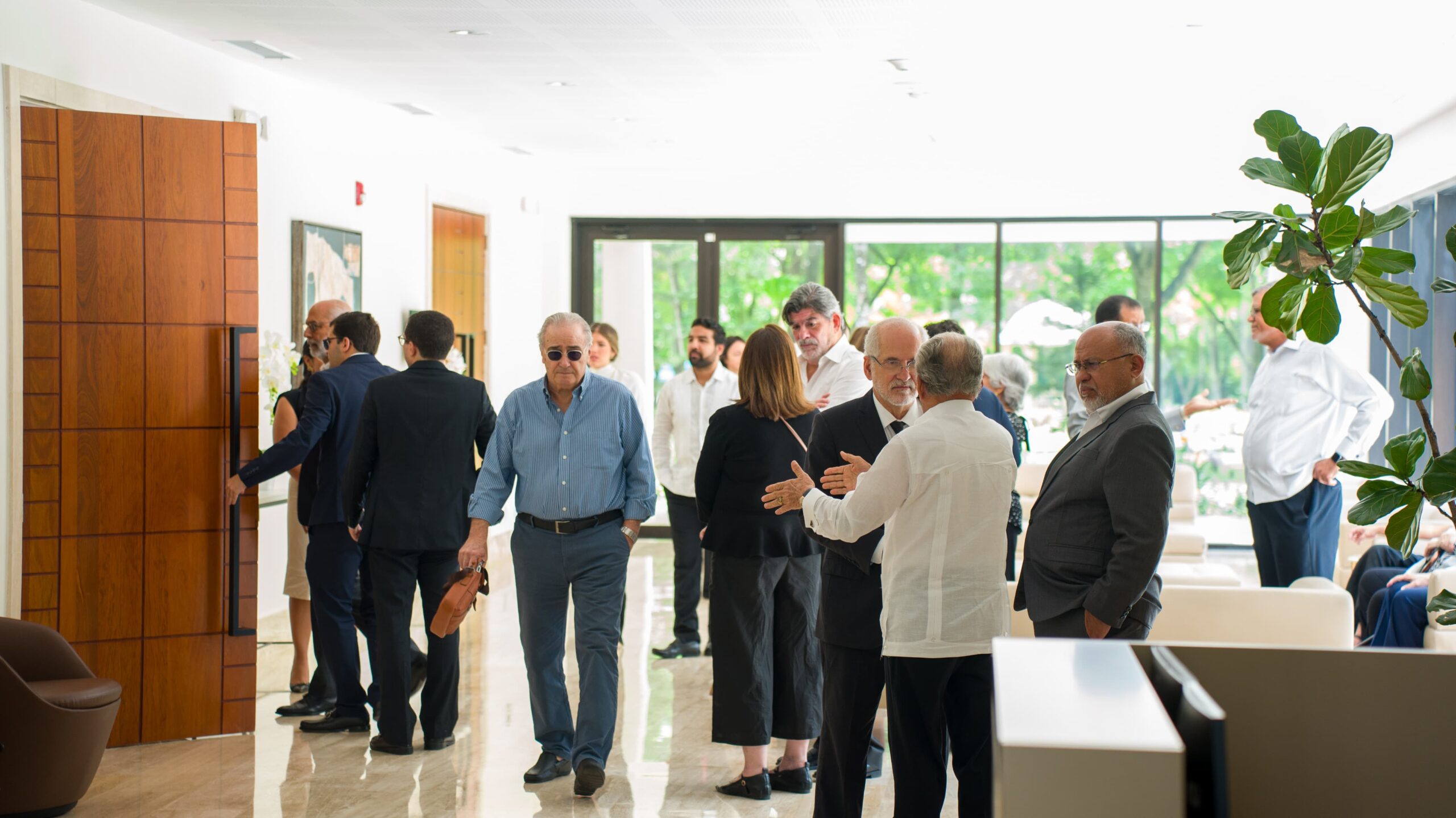 Family, friends, and national public figures bid farewell to Socorro Castellanos | De Último Minuto English