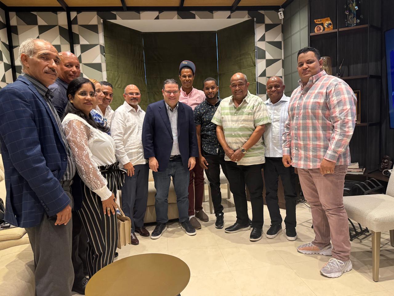 Political leaders from Montecristi officially endorse Yayo Sanz Lovatón's presidential project | De Último Minuto English