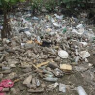 "They are letting us die": residents of Los Alcarrizos denounce crisis due to blocked canal and demand urgent intervention | De Último Minuto English