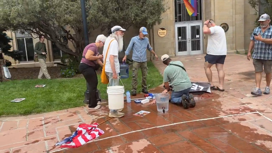 One detainee and several injured after attack during pro-Israel event in the U.S. | De Último Minuto English