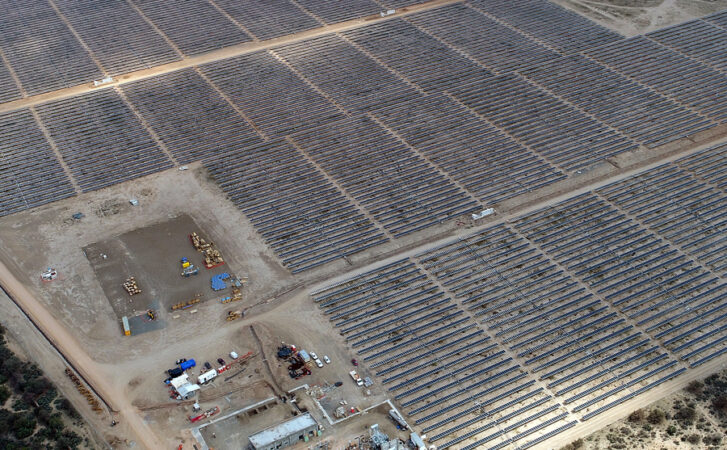Solar energy will grow by 13% in Latin America in 2025 with Chinese technology | De Último Minuto English