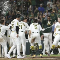 Nick Kurtz is a hero again with a home run in the ninth and the Athletics leave the Astros on the field 3-1 | De Último Minuto English