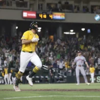 Kurtz does it again: jonrón in the tenth gives victory to the Athletics over Astros | De Último Minuto English