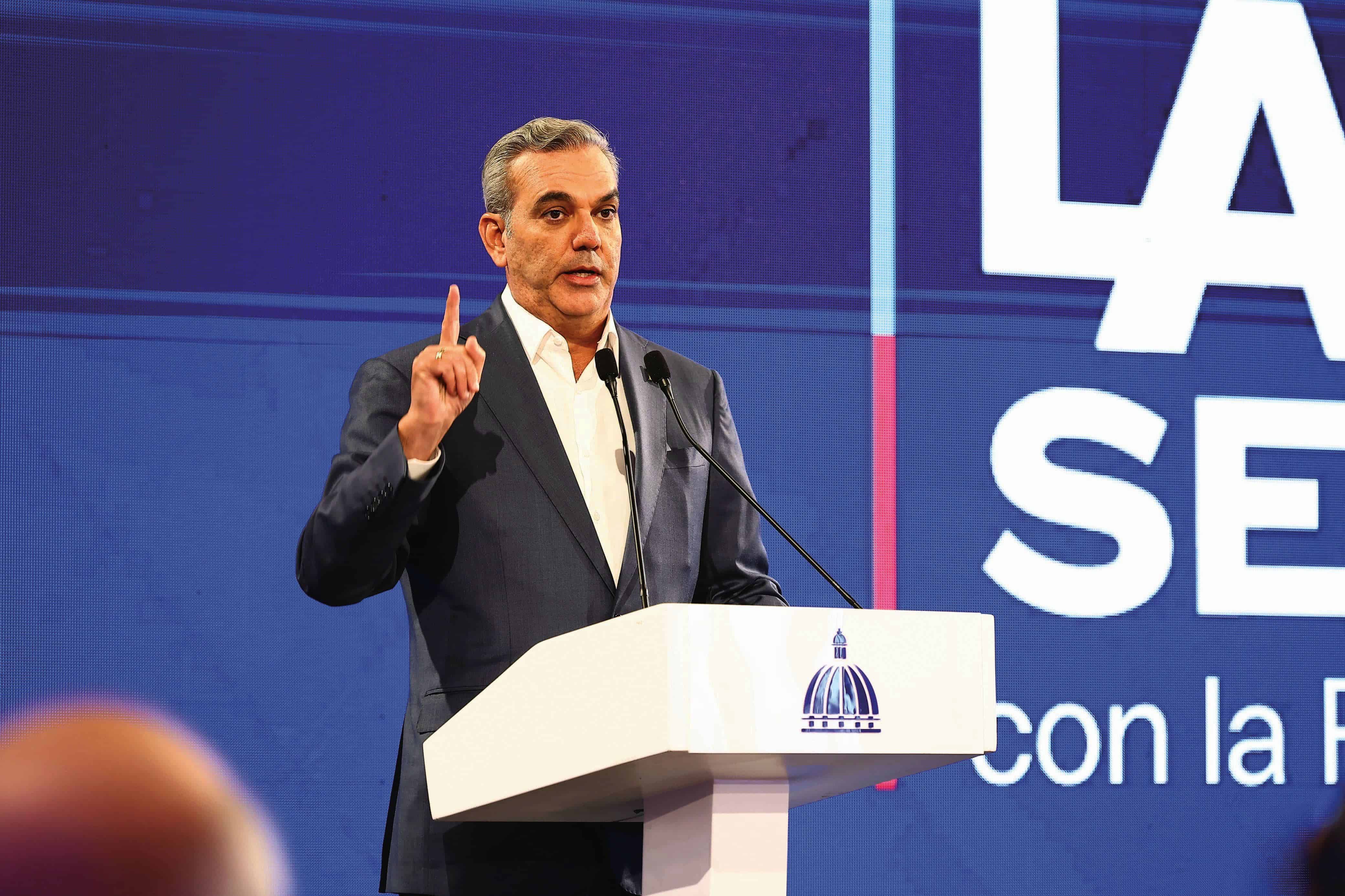 Abinader Highlights Importance of Defending the National Border | De Último Minuto English
